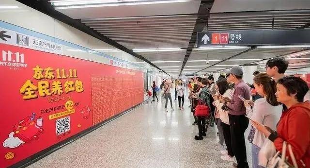 僅有這些抓人眼球的戶外廣告才配叫創(chuàng)意！標(biāo)識主也滿意3