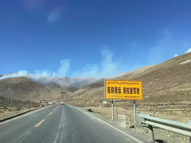 這些沙雕招牌廣告標(biāo)語，讓我站路邊笑了半天停不下來20