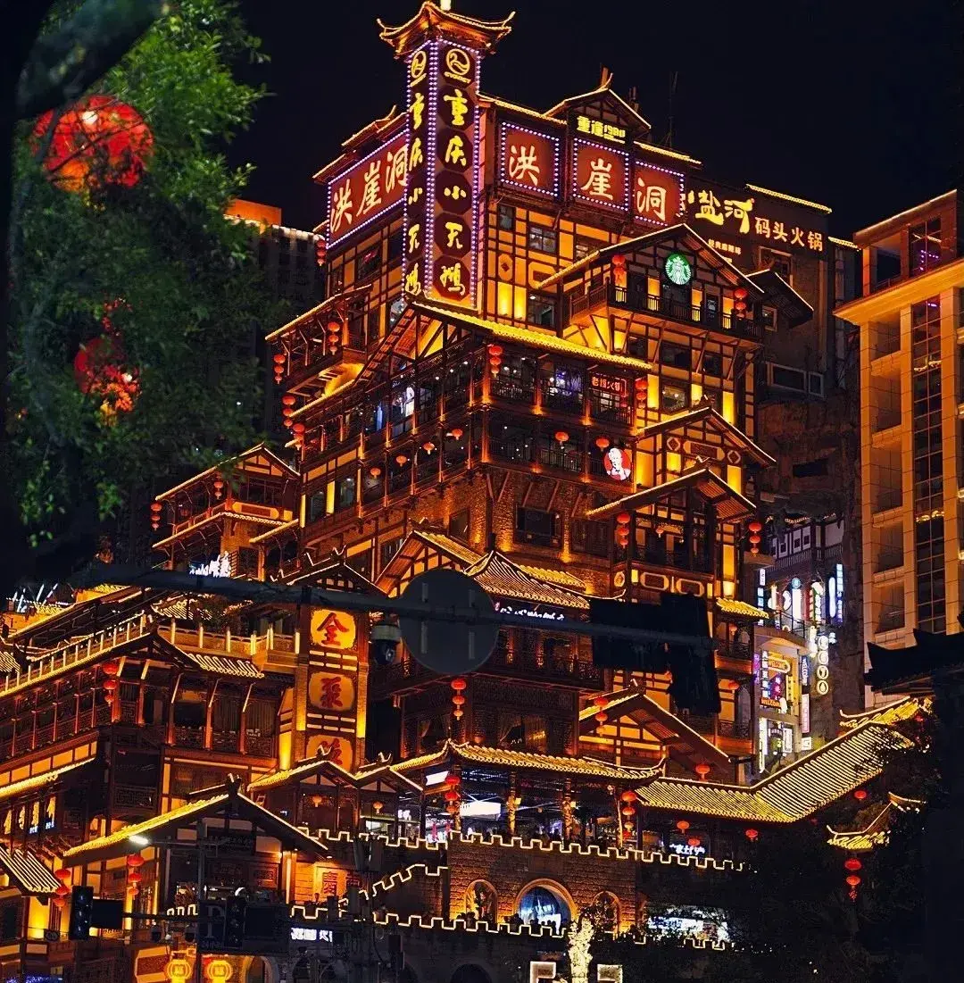 走訪長沙、重慶等地后，我總結(jié)出一套做燈箱廣告牌“吸金術(shù)”8